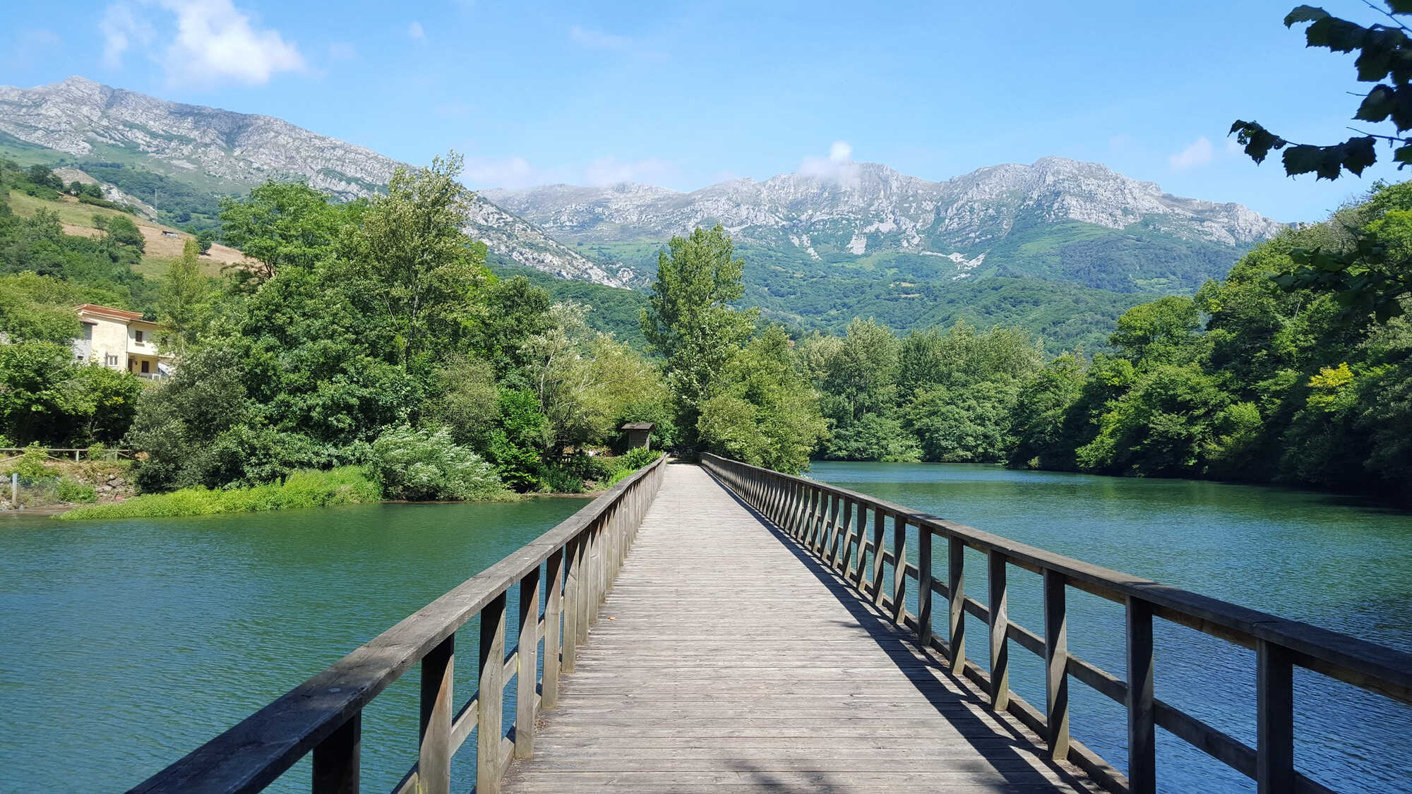 puente sobre lago asturias espana 1 optimized